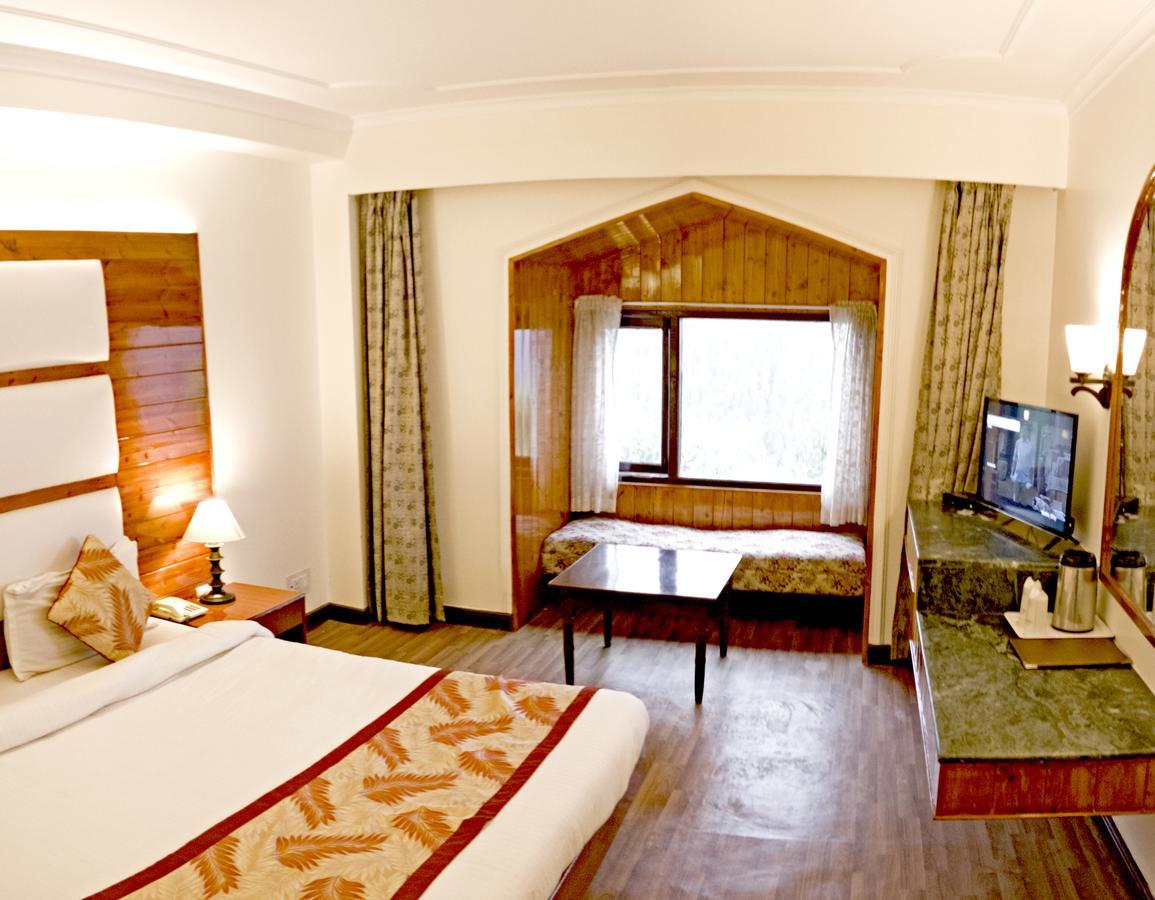รอยัล จาร์ดีน วิสทลิง ไพน์ รีสอร์ต Hotel ชิมลา ภายนอก รูปภาพ